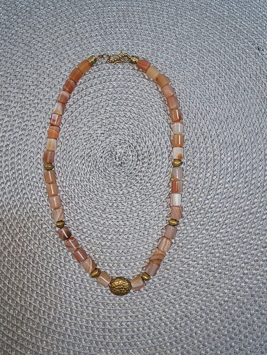 Jewelry - Gold Accent Peach Beaded Necklace